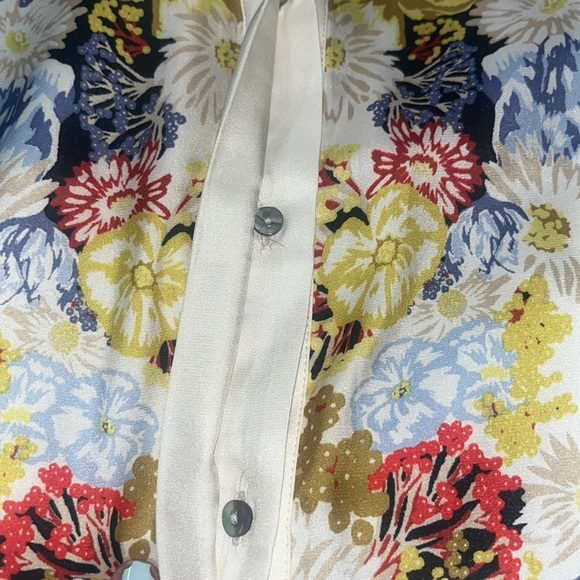 H &M satin floral blouse - Picture 3 of 6